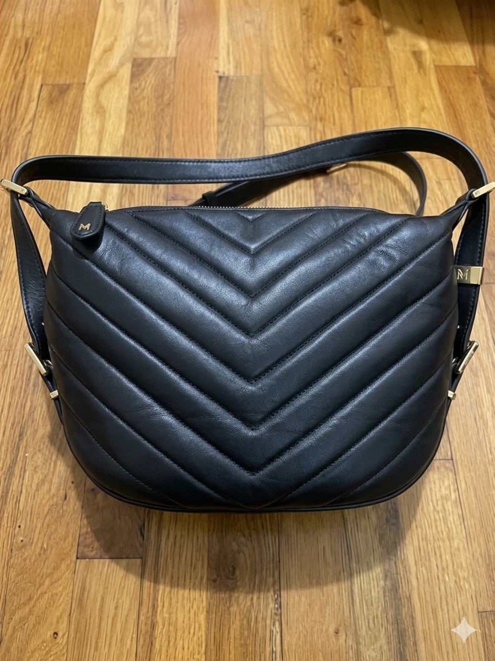 $495 Eric Javits Leather Quilted Shoulder Bag Gran Chevron